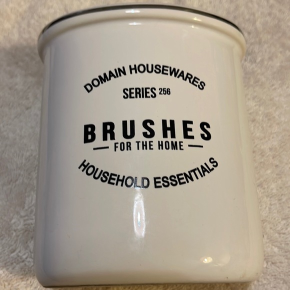 Toothbrush holder - Picture 1 of 1